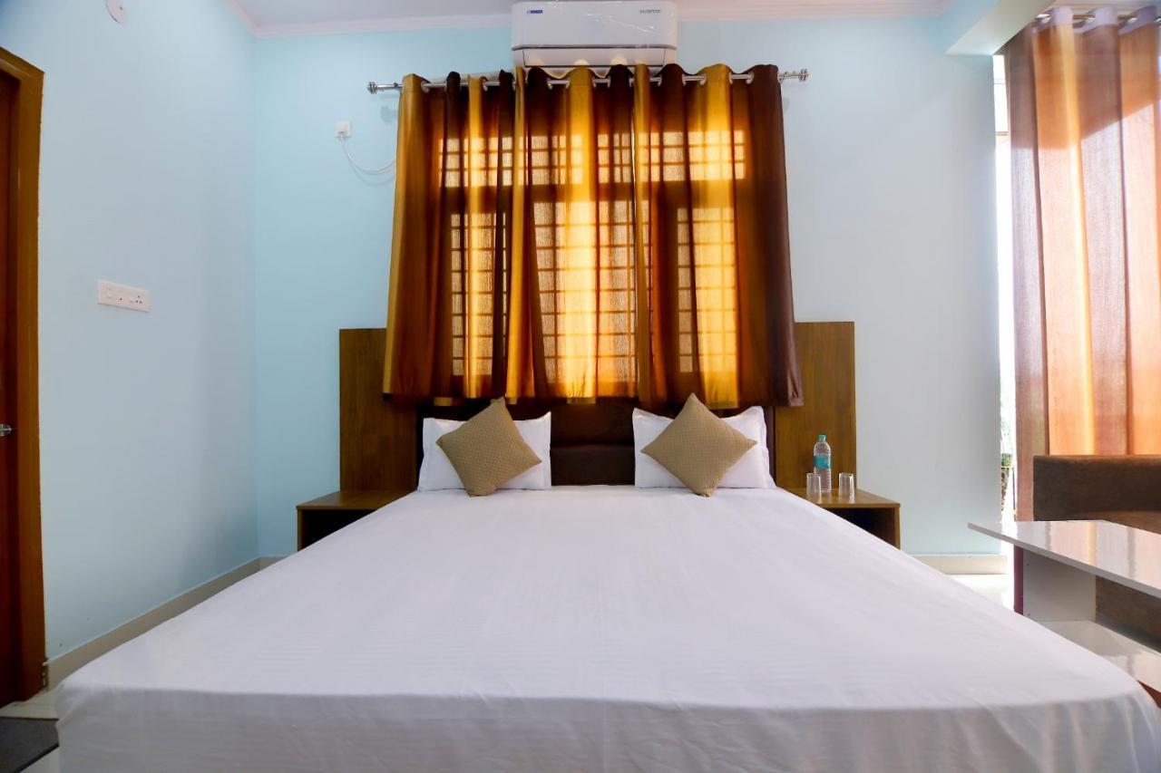 Hotel Comfort Inn Homestay Ντεχραντούν Εξωτερικό φωτογραφία