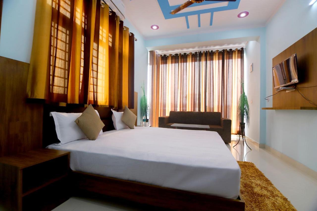 Hotel Comfort Inn Homestay Ντεχραντούν Εξωτερικό φωτογραφία